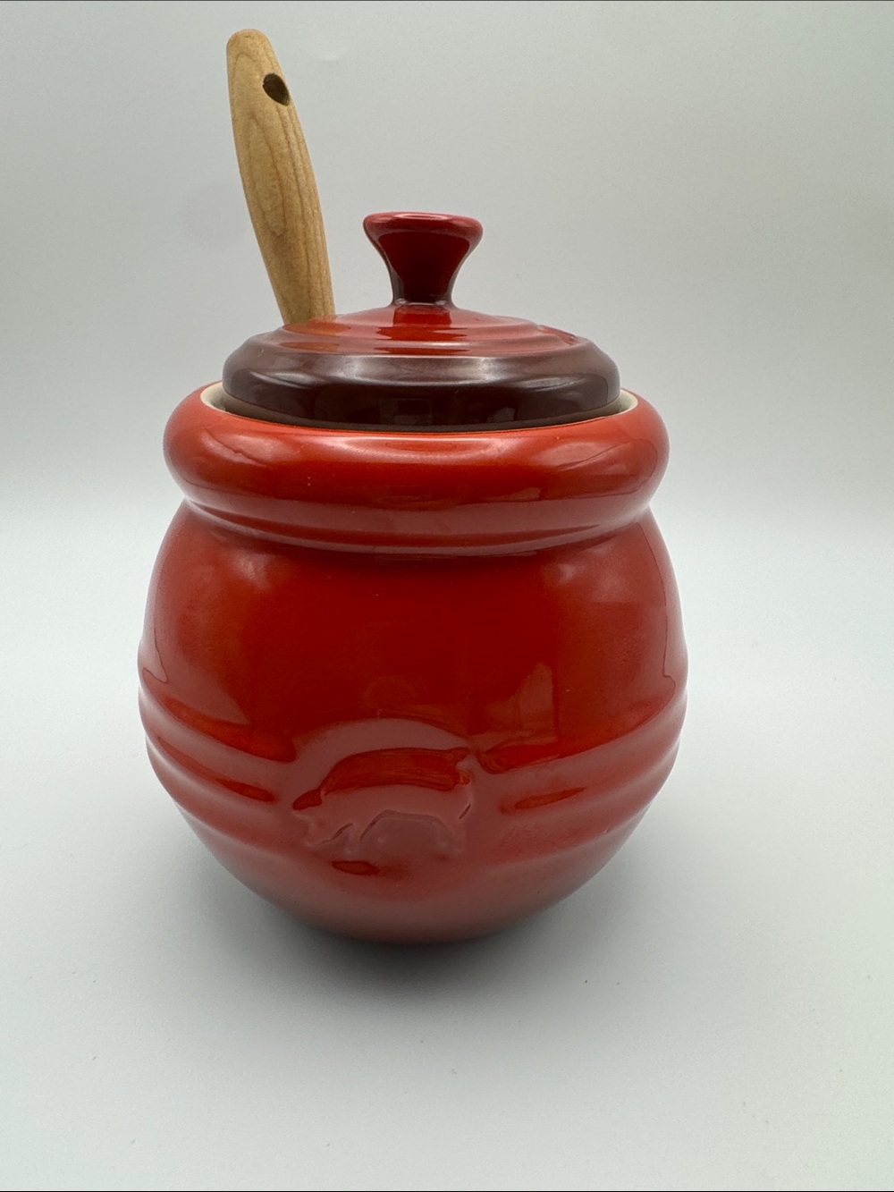 Le Creuset Red Stoneware Honey Pot Crock w Lid & Silicone Basting Brush